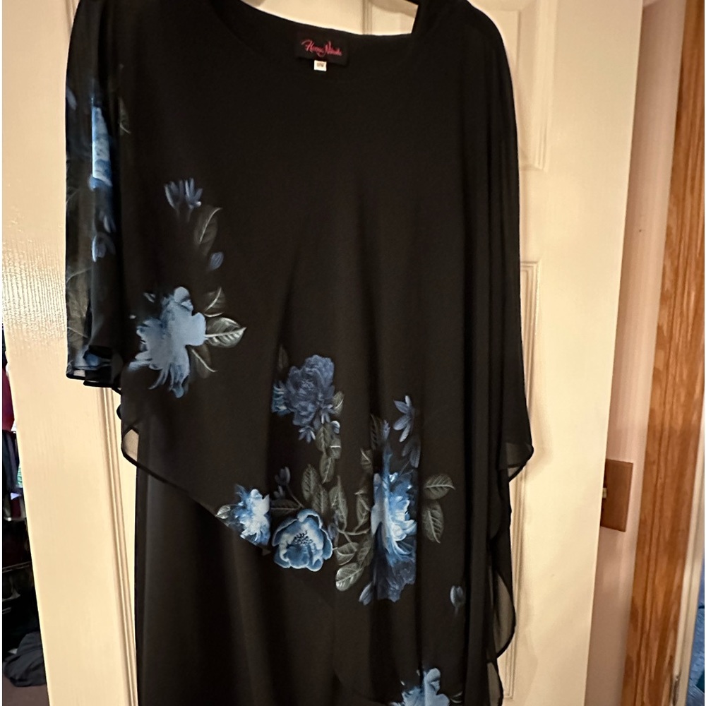 Navy Hanna Nikole cape dress with chiffon overlay